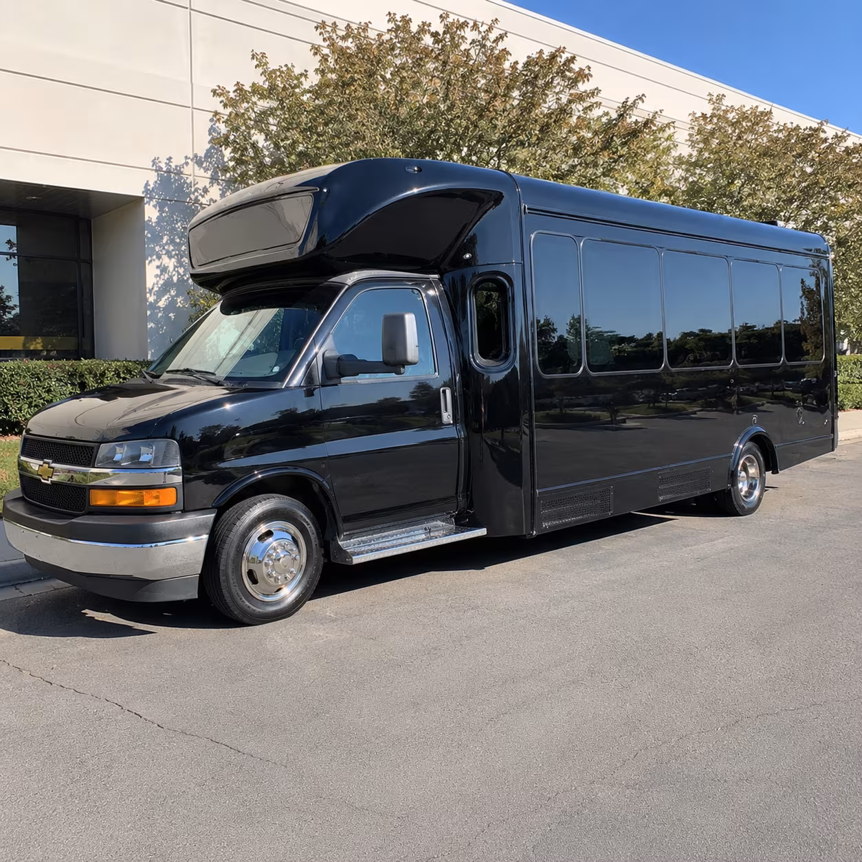 25 passenger minibus