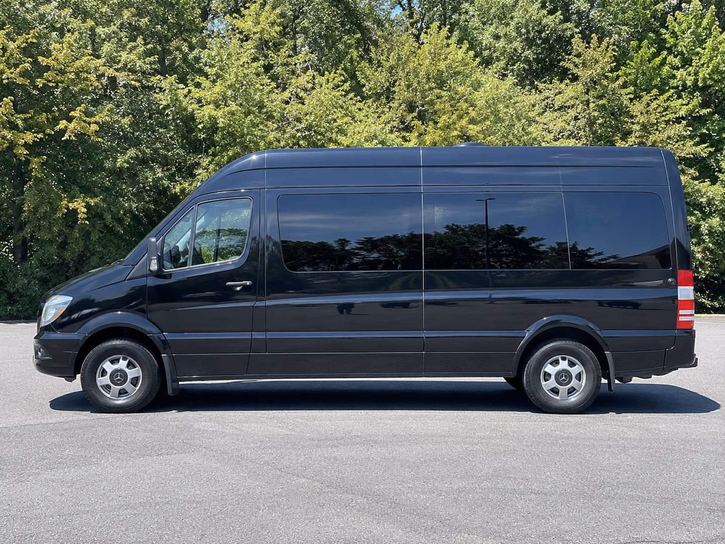 arrange transportation for your next bachelor or bachelorette party 3
