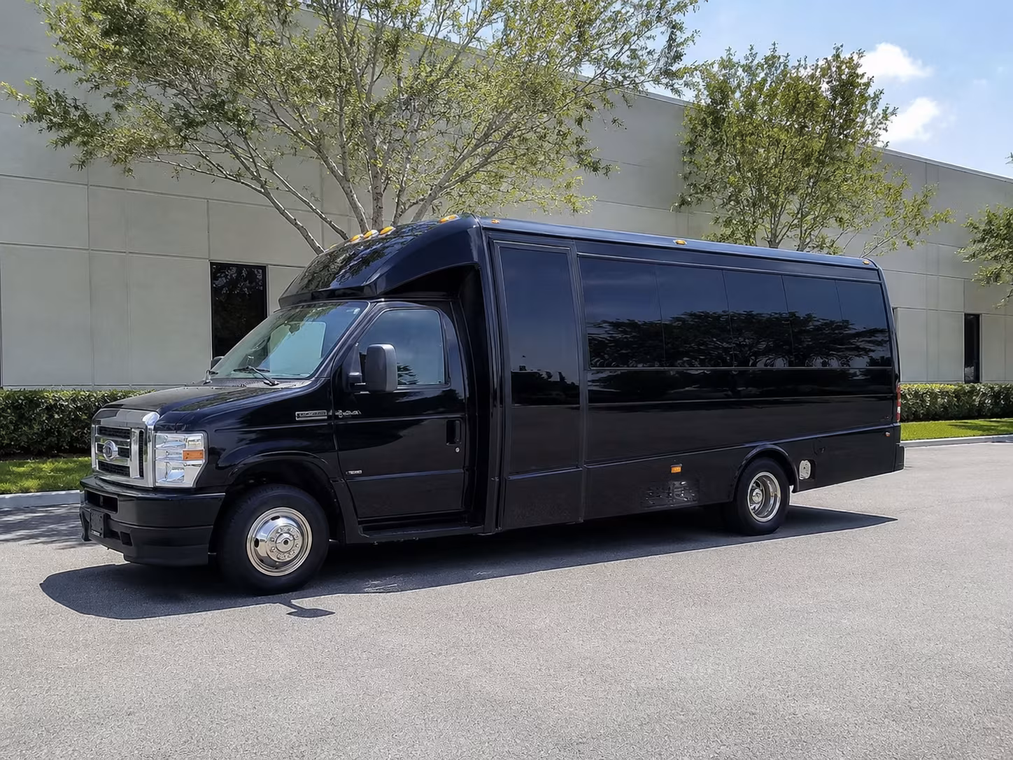 arrange transportation for your next wedding 5