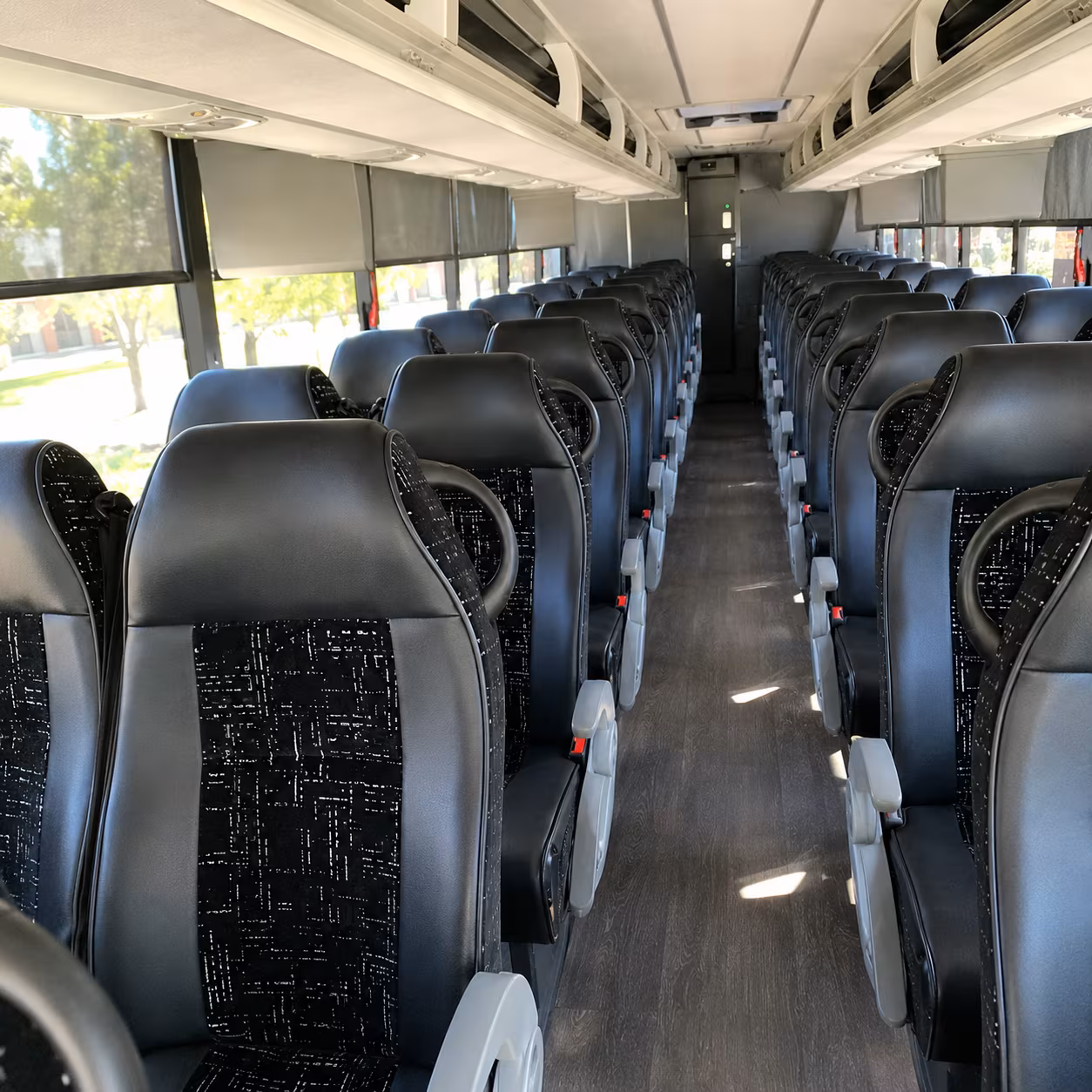 charter buses for large kennewick birthday group trips to columbia river events and venues