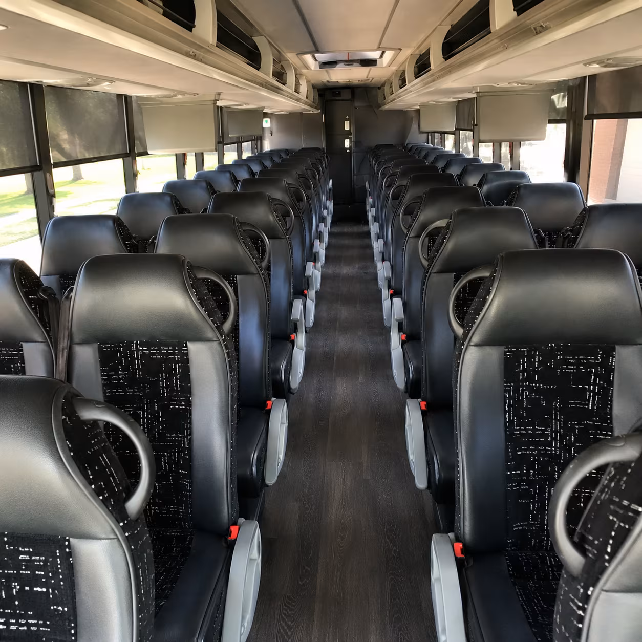 charter buses for trade show groups arriving at tri cities airport