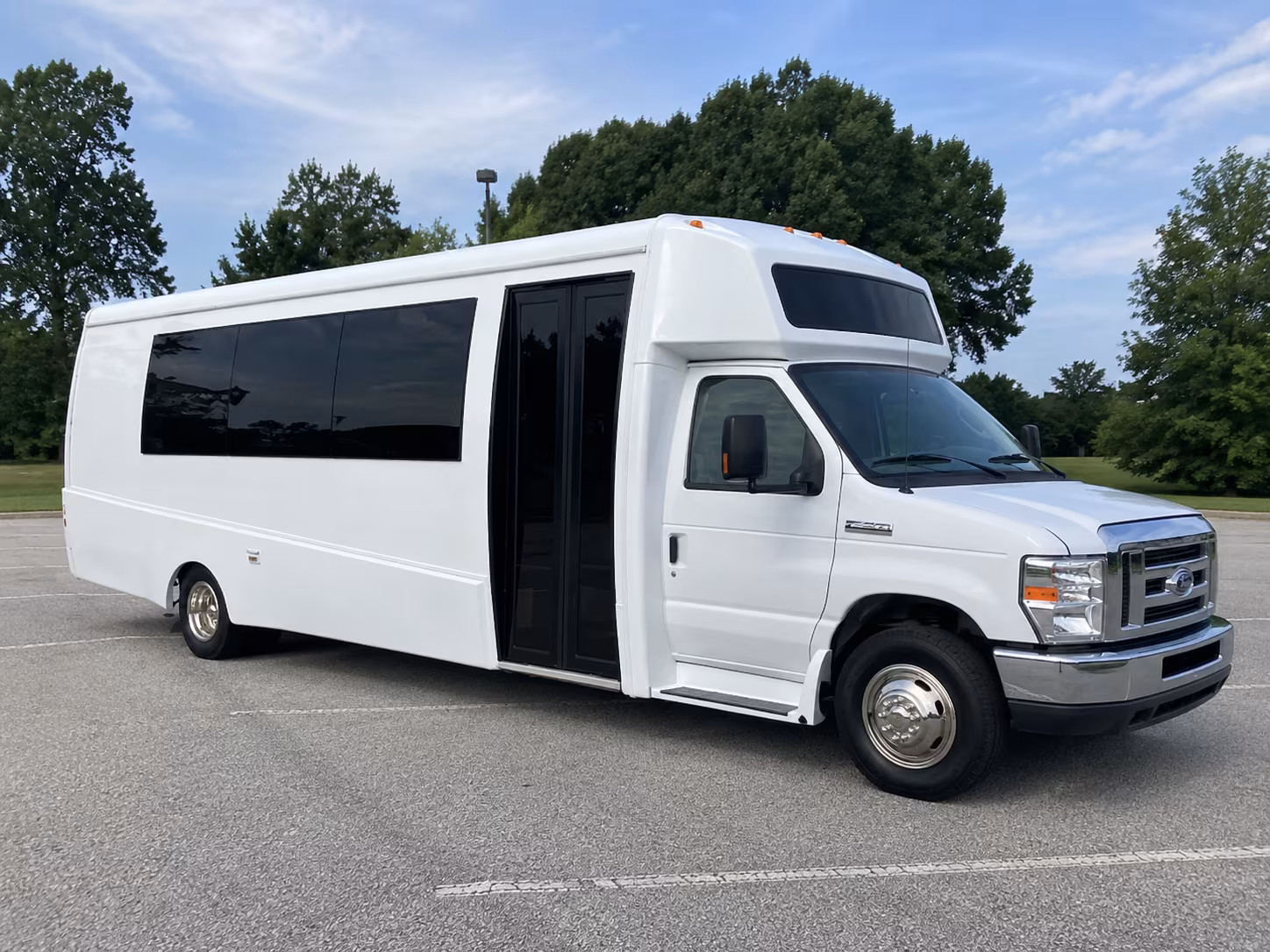 kennewick 18 passenger party bus