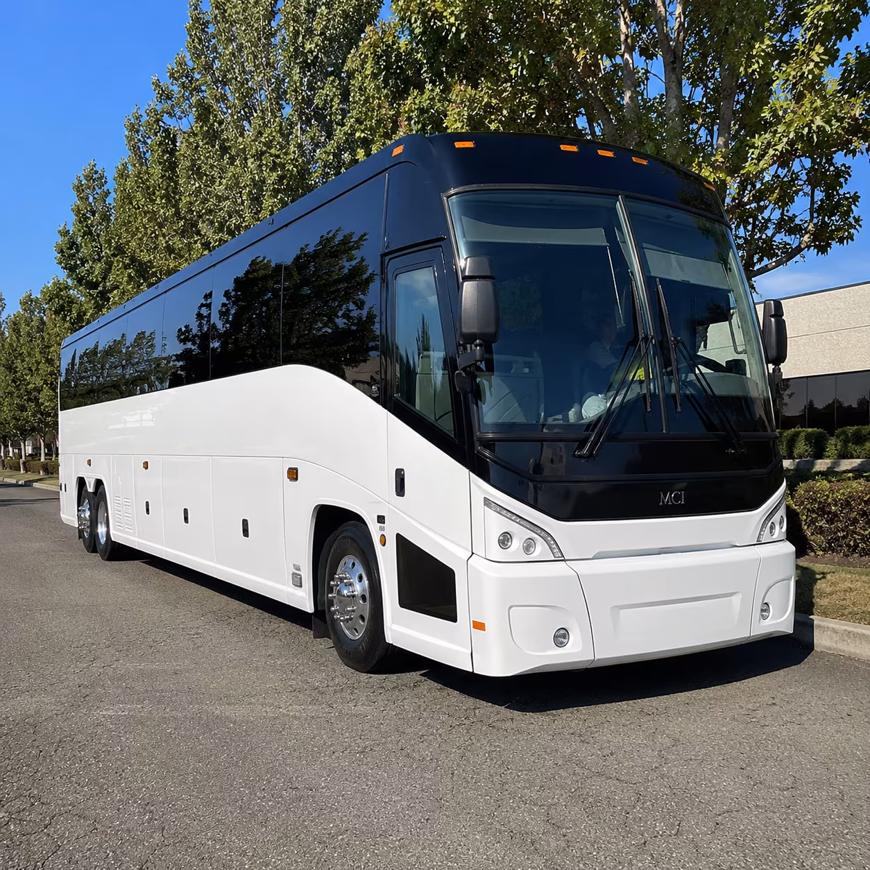 kennewick 50 passenger charter bus