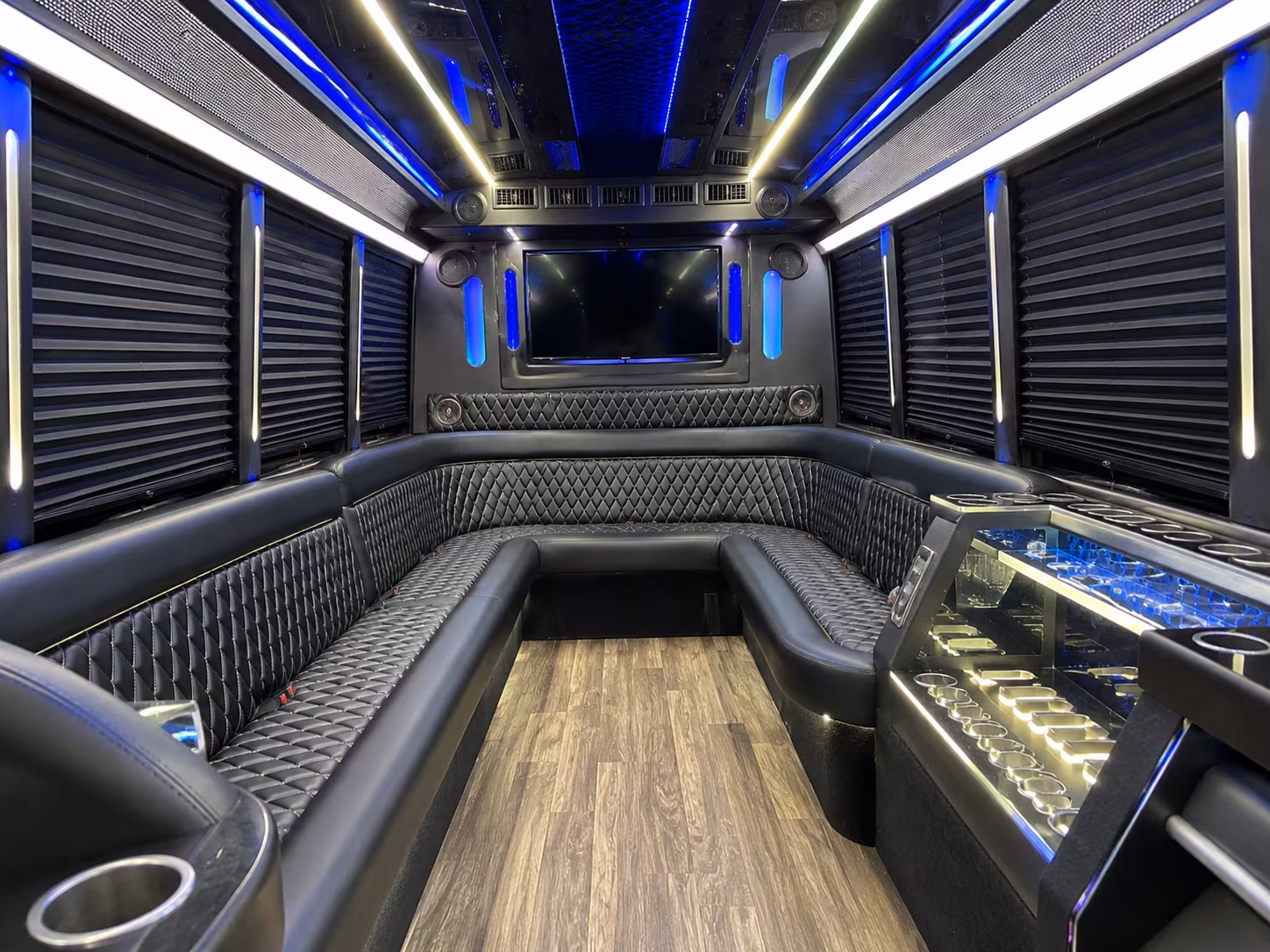 kennewick quinceanera sweet 16 party bus rental