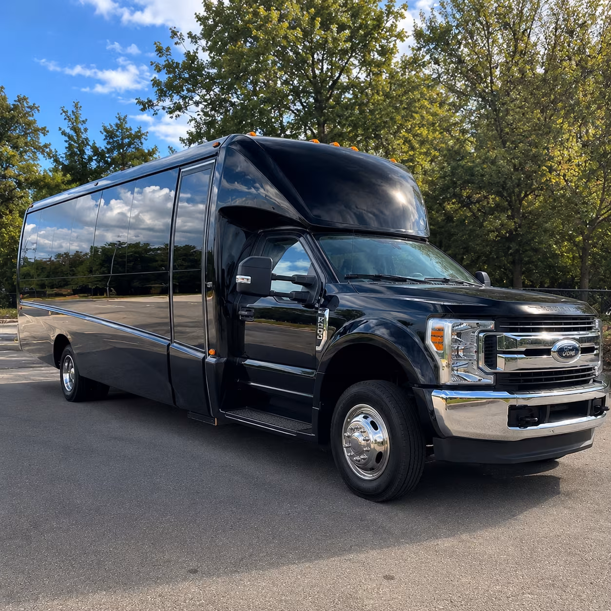 minibuses for kennewick field trips to art and cultural venues