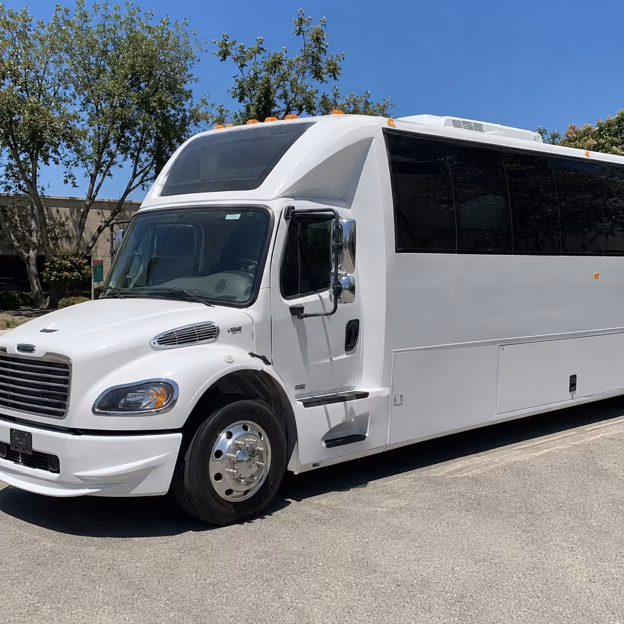 party buses for bachelorette wine tours through red mountain and the tri cities